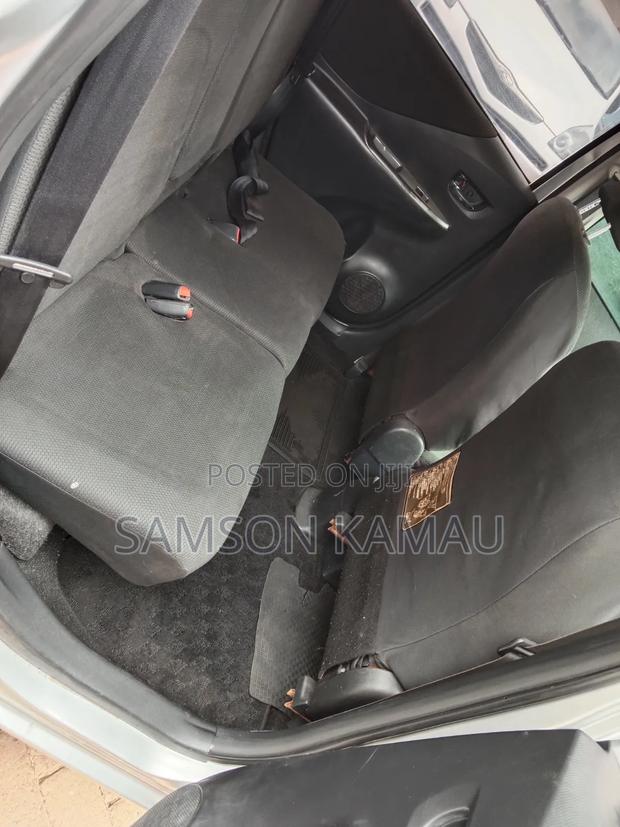 Toyota Ractis 2009 Silver