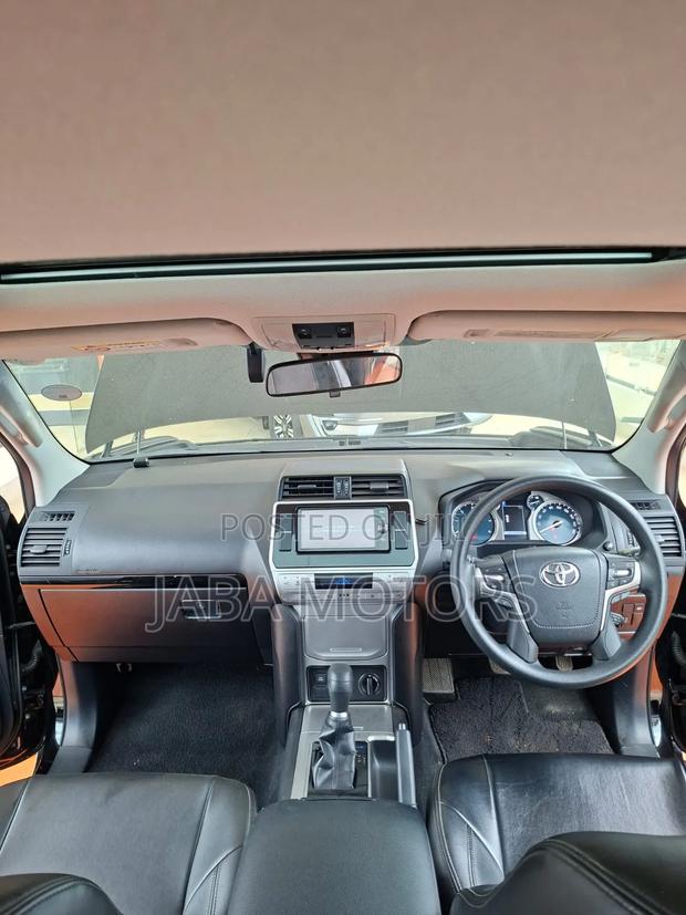 Toyota Land Cruiser Prado 2018 Black