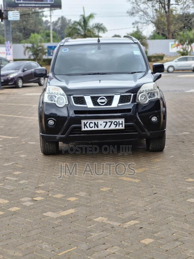 Nissan X-Trail 2.0 Petrol XE 2010 Black