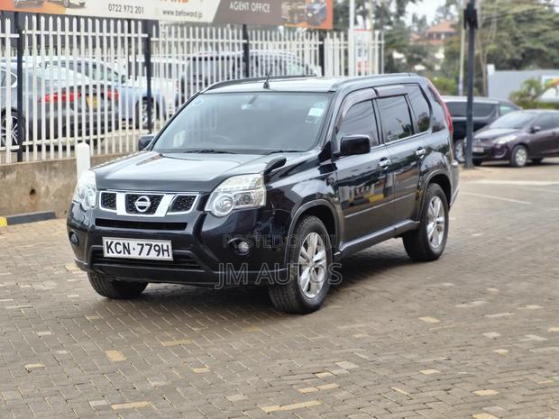 Nissan X-Trail 2.0 Petrol XE 2010 Black