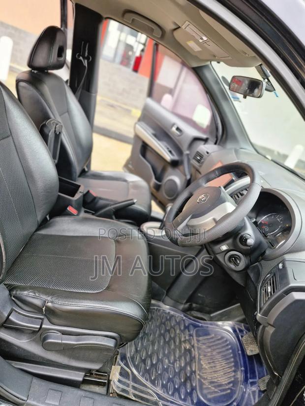 Nissan X-Trail 2.0 Petrol XE 2010 Black
