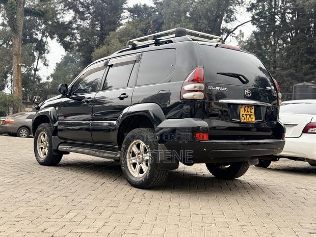 Toyota Land Cruiser Prado 2008 Black