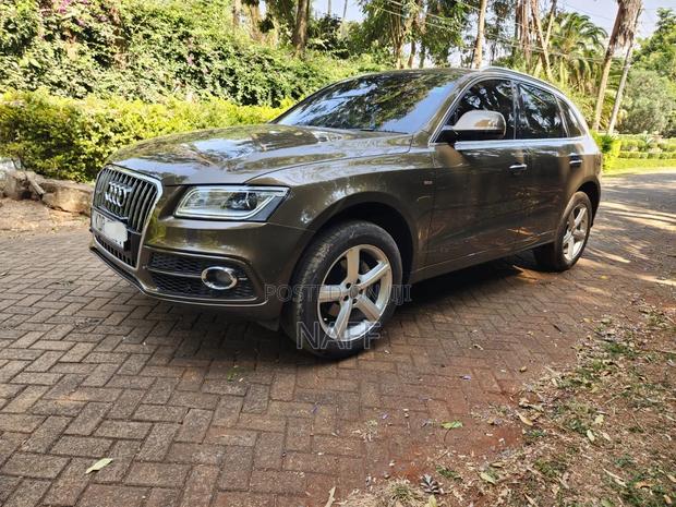 Audi Q5 2.0T Premium AWD quattro 2017 Brown