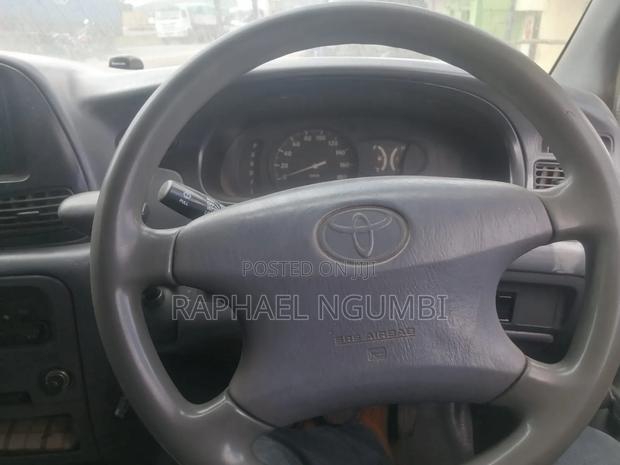 Toyota TownAce 2004 White