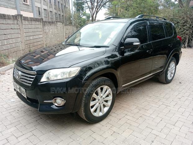 Toyota Vanguard 2010 Black