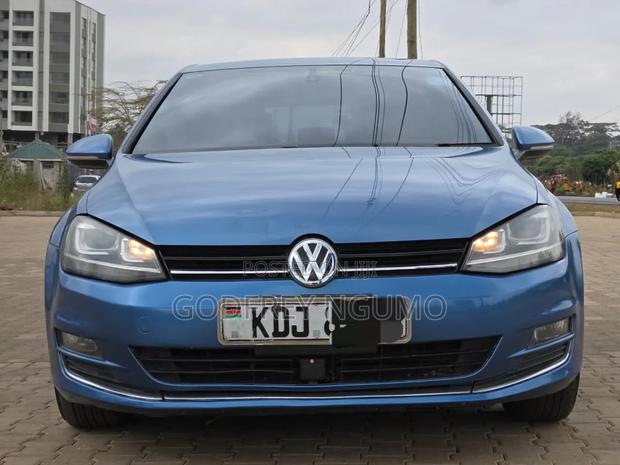 Volkswagen Golf 2015 Blue