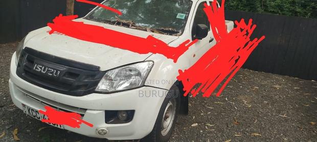 Isuzu D-MAX 2014 White