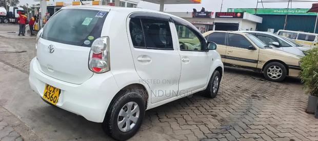 Toyota Passo 2012 White