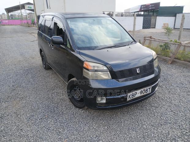 Toyota Voxy 2006 Gray