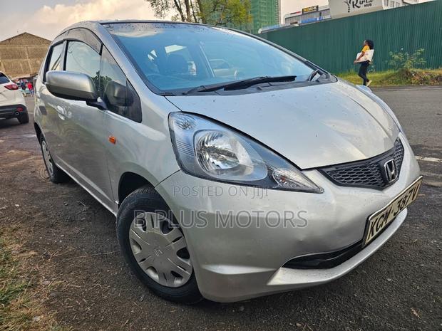 Honda Fit 2010 Silver