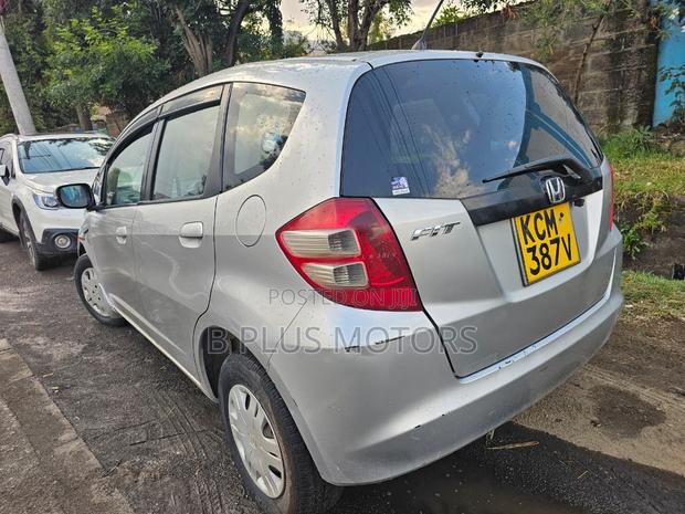 Honda Fit 2010 Silver