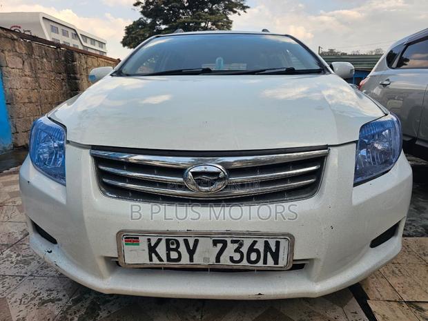 Toyota Corolla Fielder 2007 White