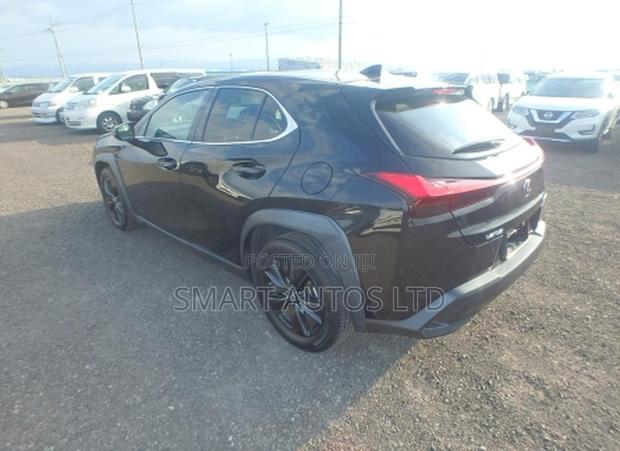 Lexus UX 200 2019 Black