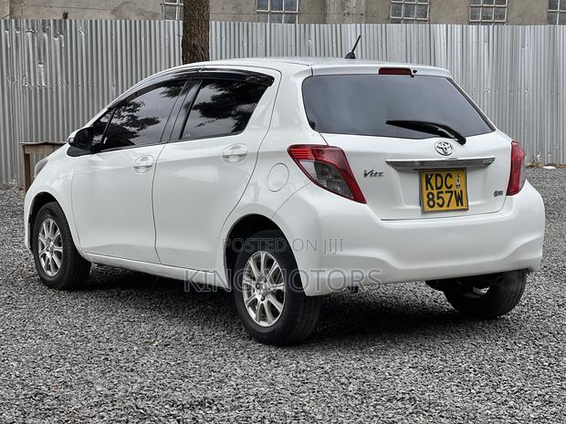 Toyota Vitz 1.3 AWD 5dr 2014 White