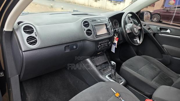Volkswagen Tiguan 2013 Black