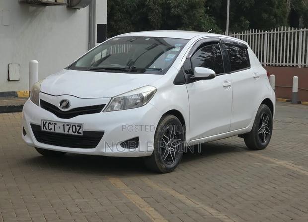 Toyota Vitz 2012 White