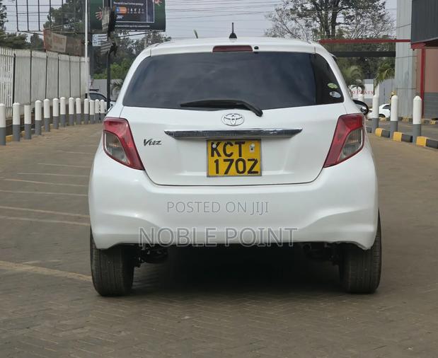 Toyota Vitz 2012 White