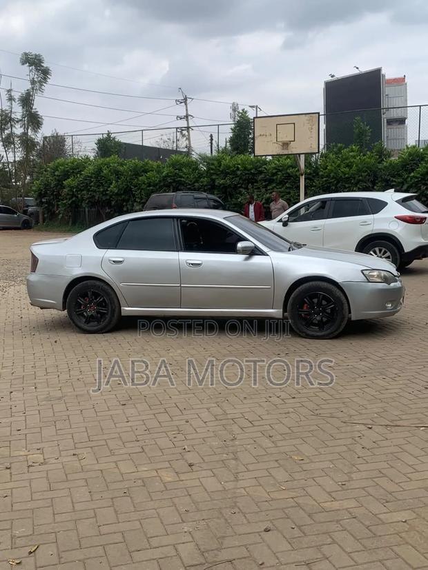 Subaru Legacy 2004 Silver
