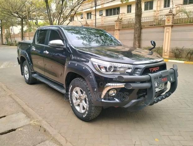 Toyota Hilux 2019 Black