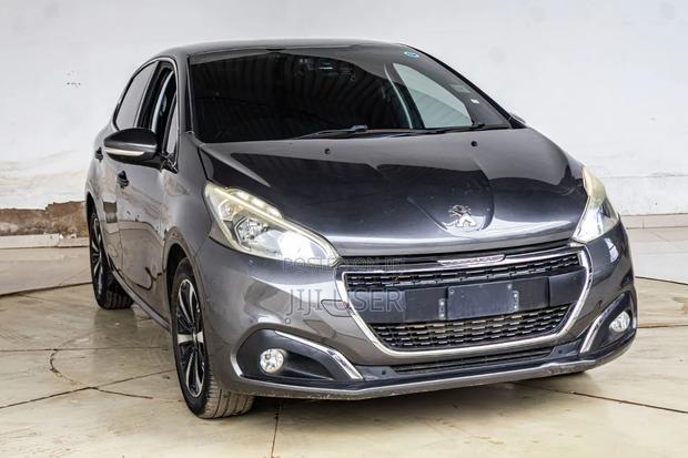 Peugeot 208 2018 Gray