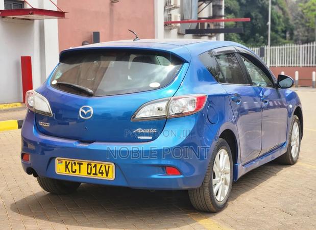 Mazda Axela 2012 Blue