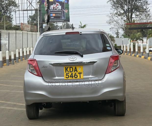 Toyota Vitz 2013 Black