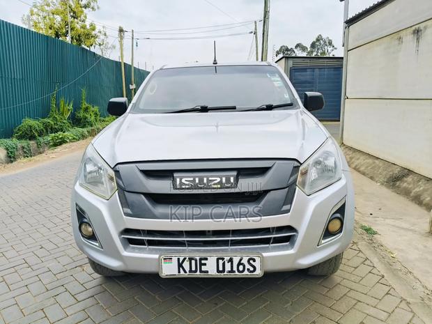 Isuzu D-MAX 2021 Silver