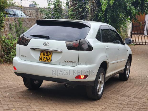 Toyota Harrier 2.4 2005 White