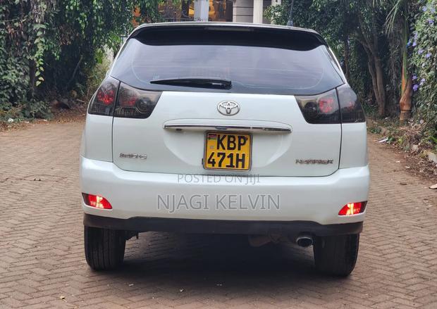 Toyota Harrier 2.4 2005 White