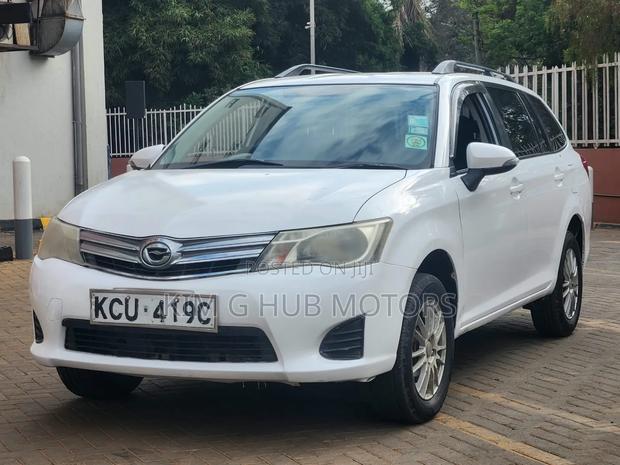 Toyota Corolla Fielder 1.5 Petrol FWD 2013 White