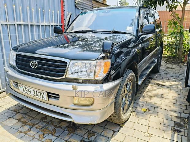 Toyota Land Cruiser 2003 Black