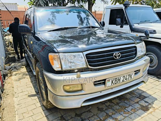 Toyota Land Cruiser 2003 Black