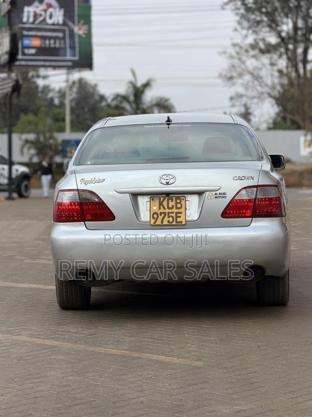 Toyota Crown 2008 Silver