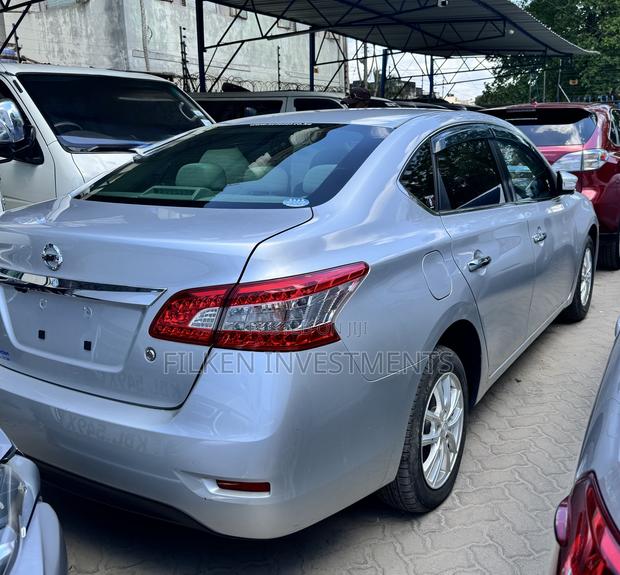 Nissan Sylphy 2017 Silver