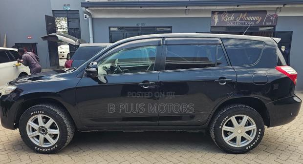 Toyota Vanguard 2009 Black