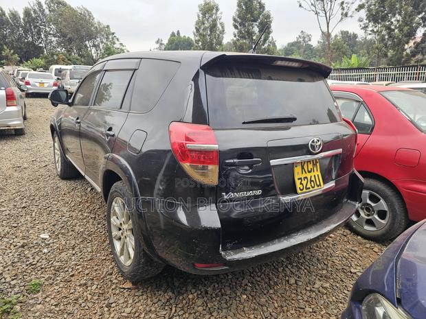 Toyota Vanguard 2010 Black