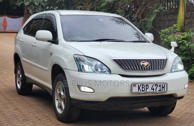 Toyota Harrier 2005 White