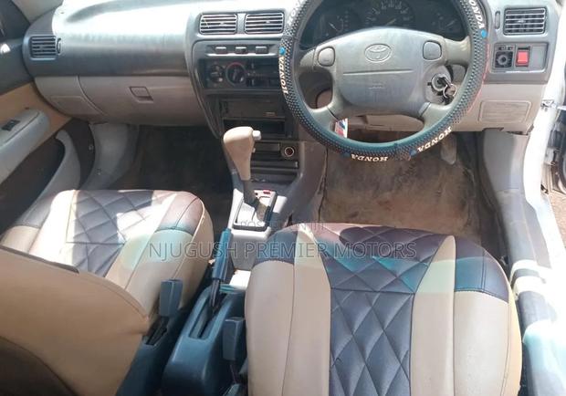 Toyota Starlet 1999 White