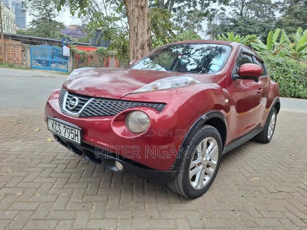 Nissan Juke 2011 Red