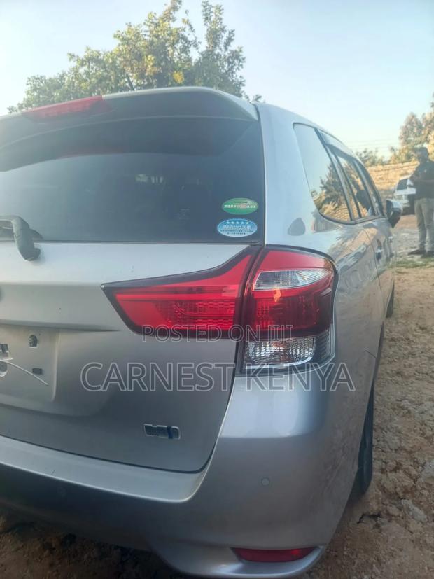 Toyota Corolla Fielder 2020 Silver