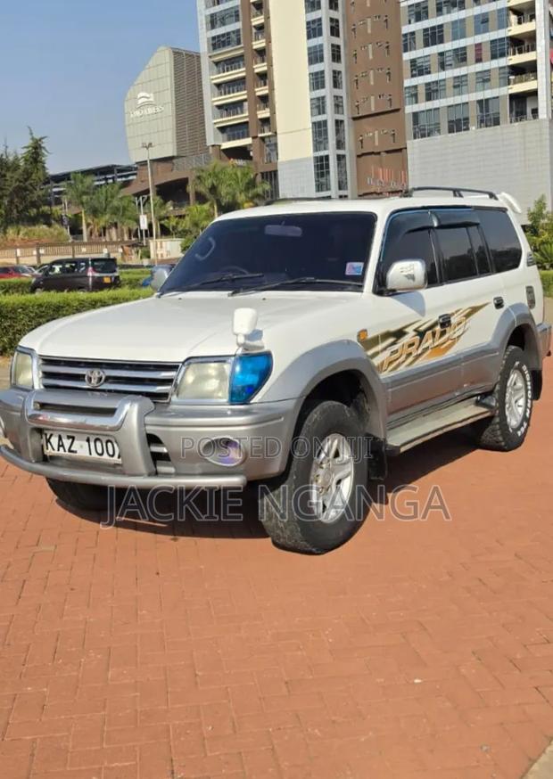 Toyota Land Cruiser Prado 2001 Silver