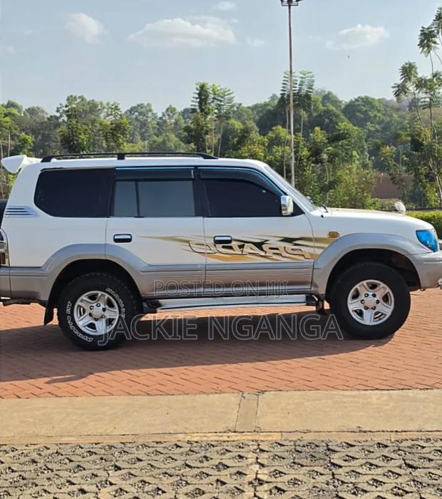 Toyota Land Cruiser Prado 2001 Silver