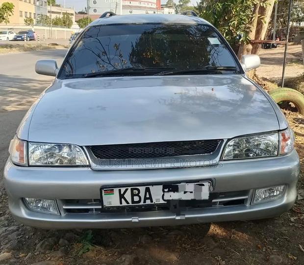 Toyota Corolla G-Touring 2000 Silver