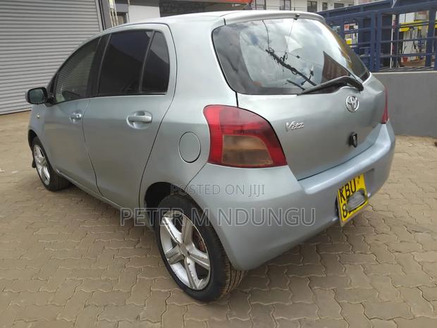 Toyota Vitz 2006 Gray