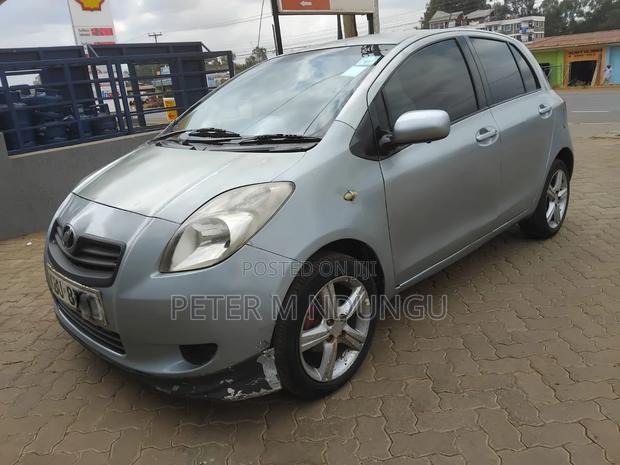 Toyota Vitz 2006 Gray