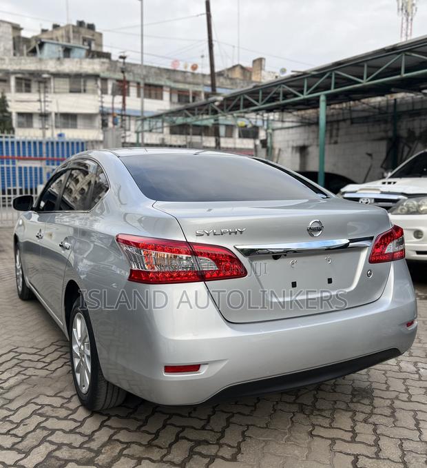Nissan Sylphy 2016 Silver