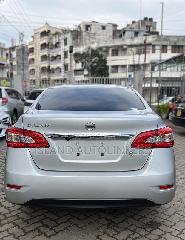 Nissan Sylphy 2016 Silver