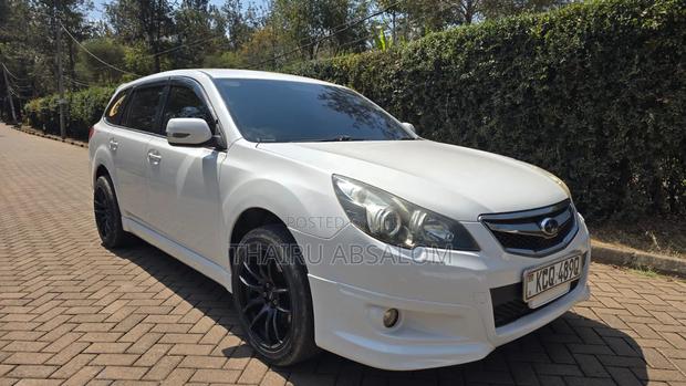Subaru Legacy 2012 White