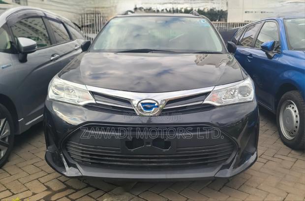 Toyota Corolla Fielder 1.5 Hybrid FWD 2019 Black
