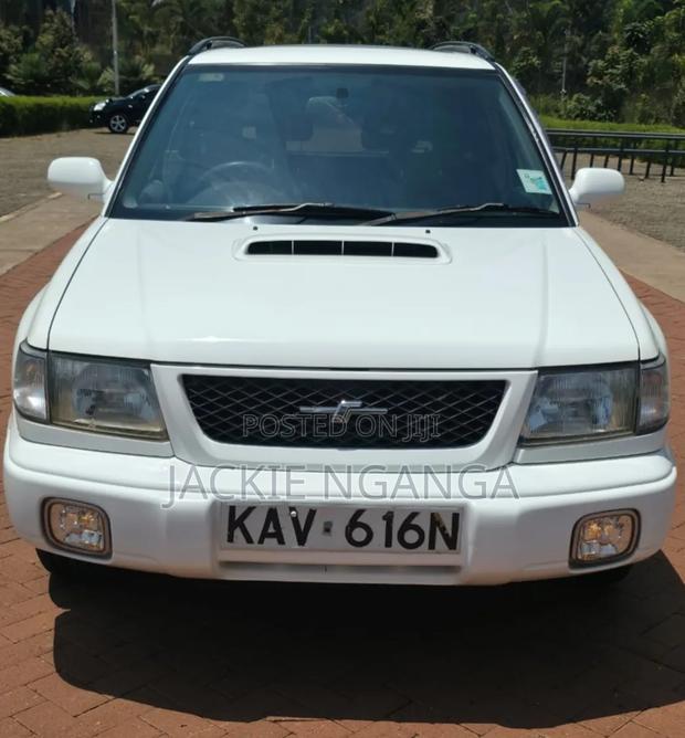 Subaru Forester 2000 White